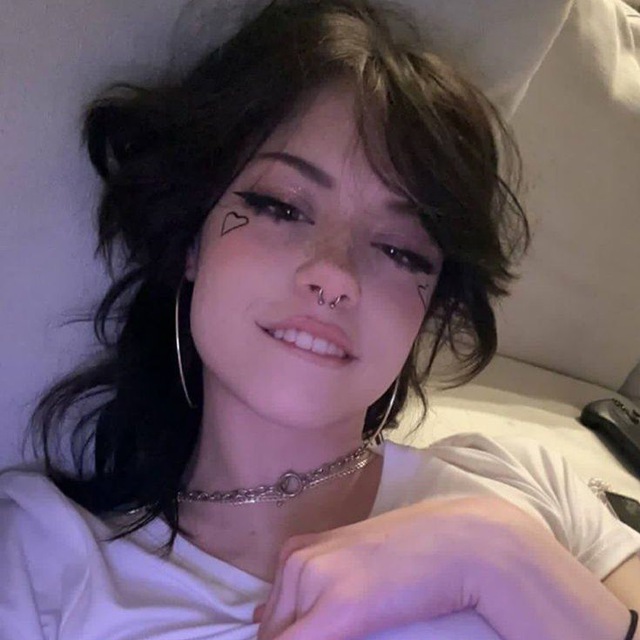MISS POM POM