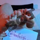 Feet girl [bot]