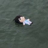 >>○