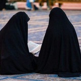 خـيـركـم مـن تـعـلـم القـࢪان وعـلـمـه