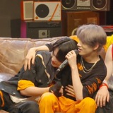 chit—chat enha '& love.