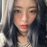 emoowww >•<