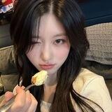 sunghoon's girlfriend