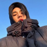hyunjin's gf.
