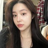 sHe