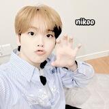 nikoo 's cheek