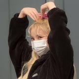 <3