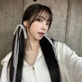 jeno's gf