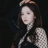 설윤!
