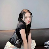 Auraa.