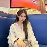 Ur Girlfriend, Audy.