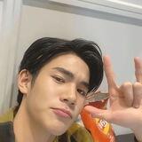 Belongs to yiyan.