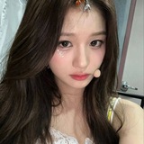 ^~^