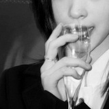 ㅤㅤㅤ 1975! - 𝐘𝐨𝐫